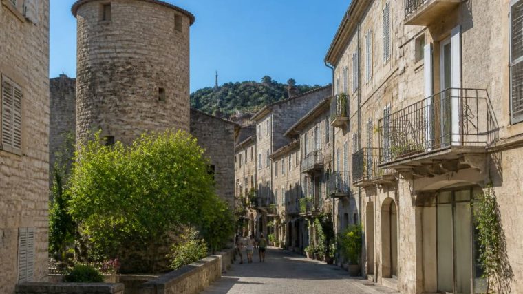 Aubenas : que faire, que voir et où séjourner pour découvrir la ville