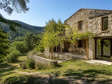 Séjours nature dans un gîte en Ardèche pour se ressourcer : les meilleures adresses au calme